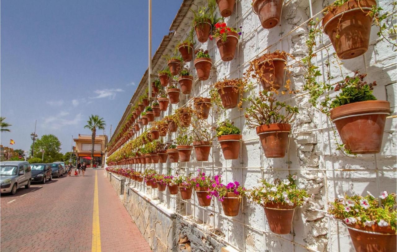 Stunning home in Los Alczares with WiFi&2 Bedrooms Los Alcázares Exterior foto