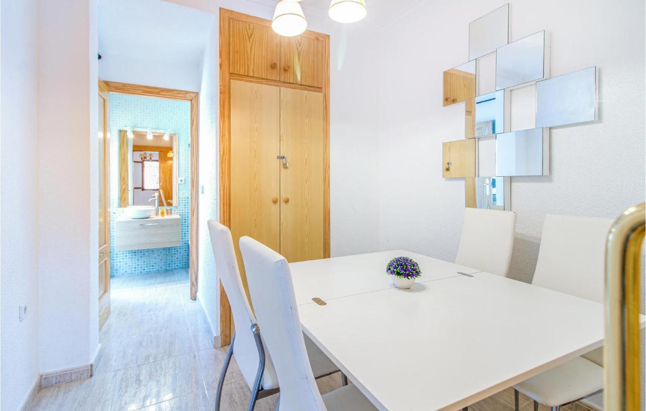 Stunning home in Los Alczares with WiFi&2 Bedrooms Los Alcázares Exterior foto